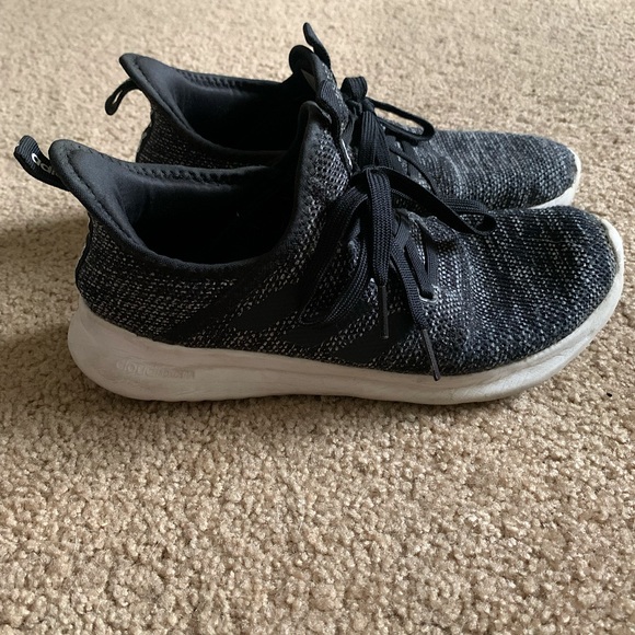 Women’s Adidas Cloudfoam Athletic Shoe - Size 6.5 - Picture 2 of 9